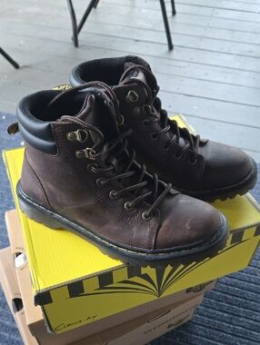 Dr. Martens
